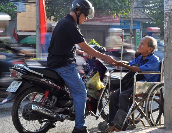 tấm gương người khuyết tật và nghị lực và nghị lực vươn lên trong cuộc sống